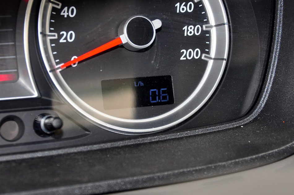 2014款 1.3L 手动豪华型 内饰