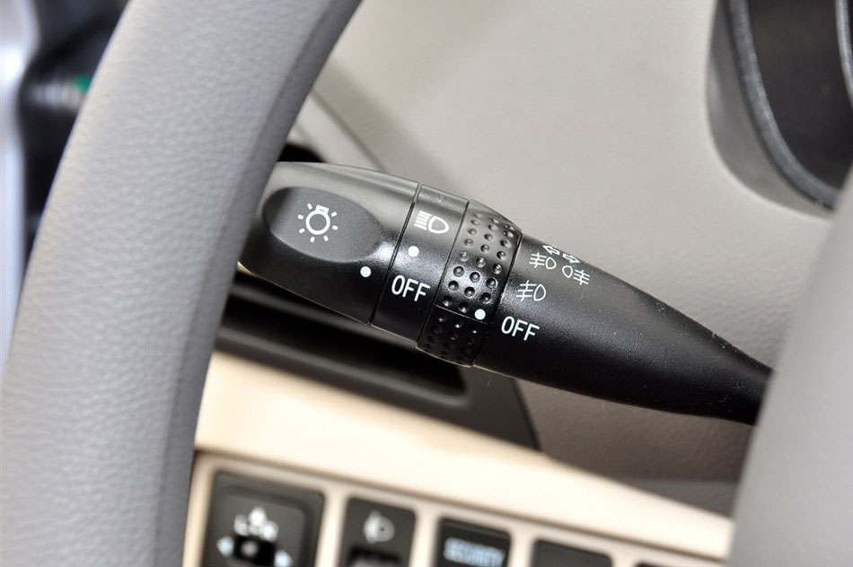 2014款 1.3L 手动豪华型 内饰