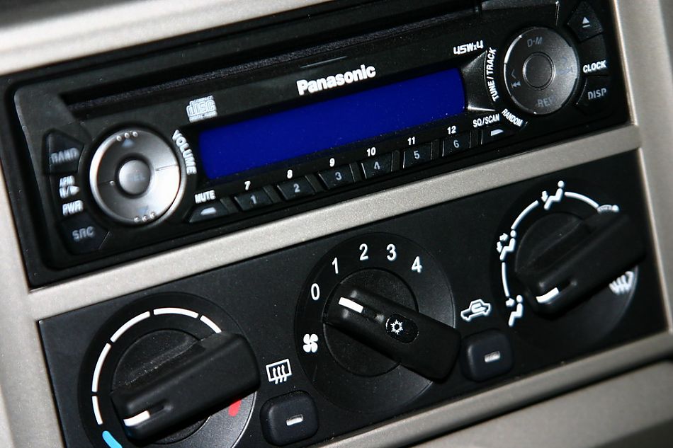 东南汽车菱绅中控台