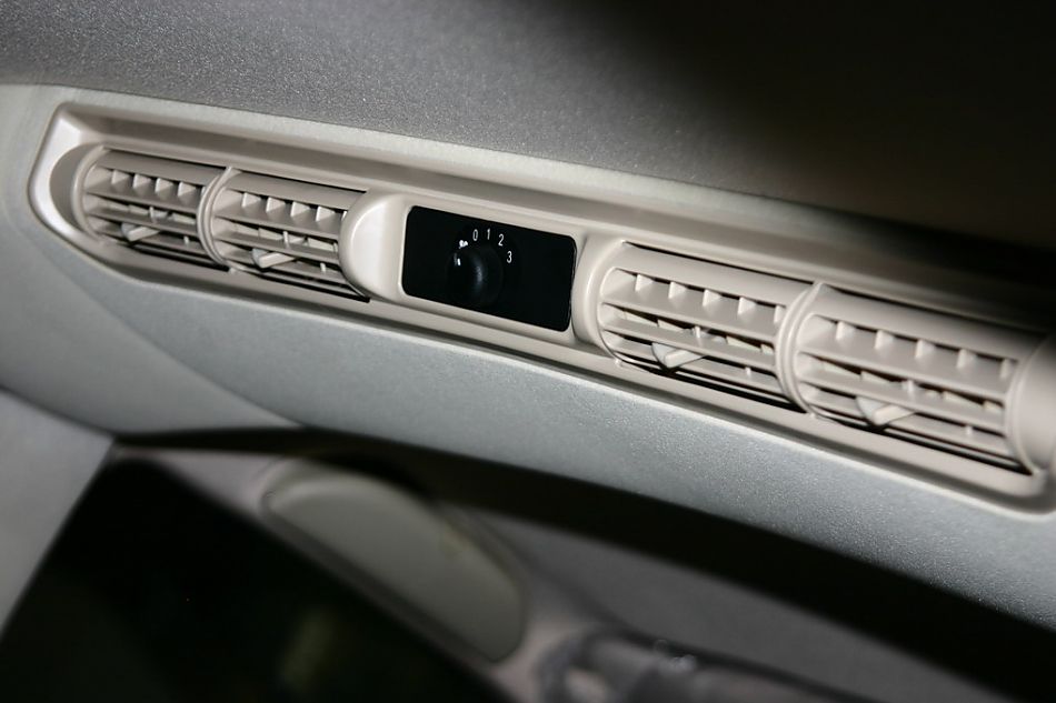 东南汽车菱绅内饰