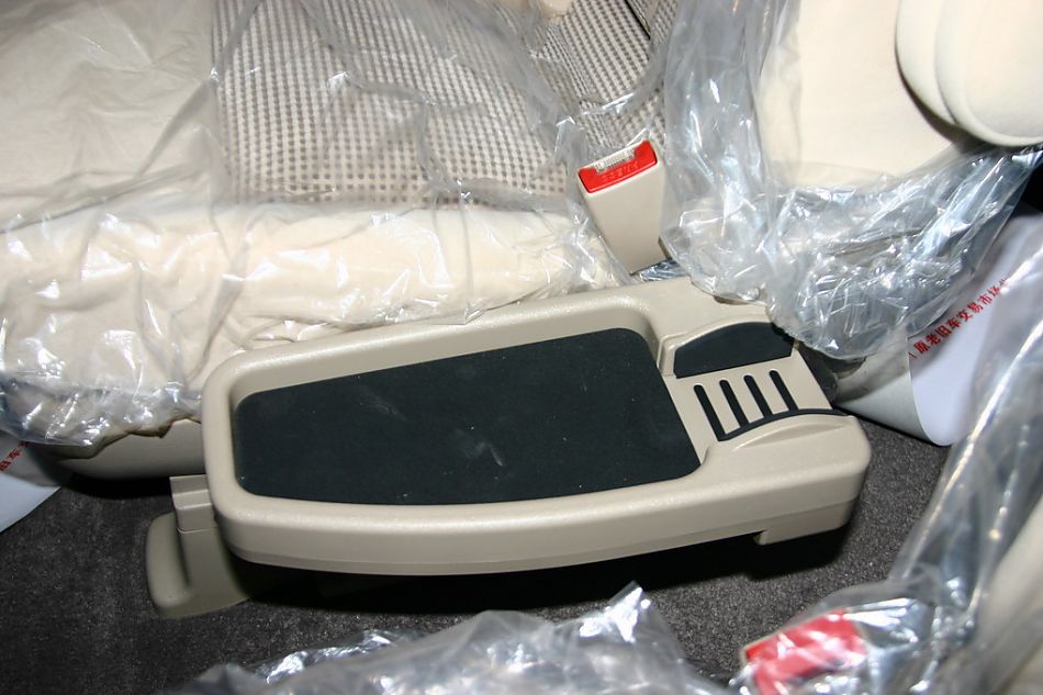 东南汽车菱绅内饰