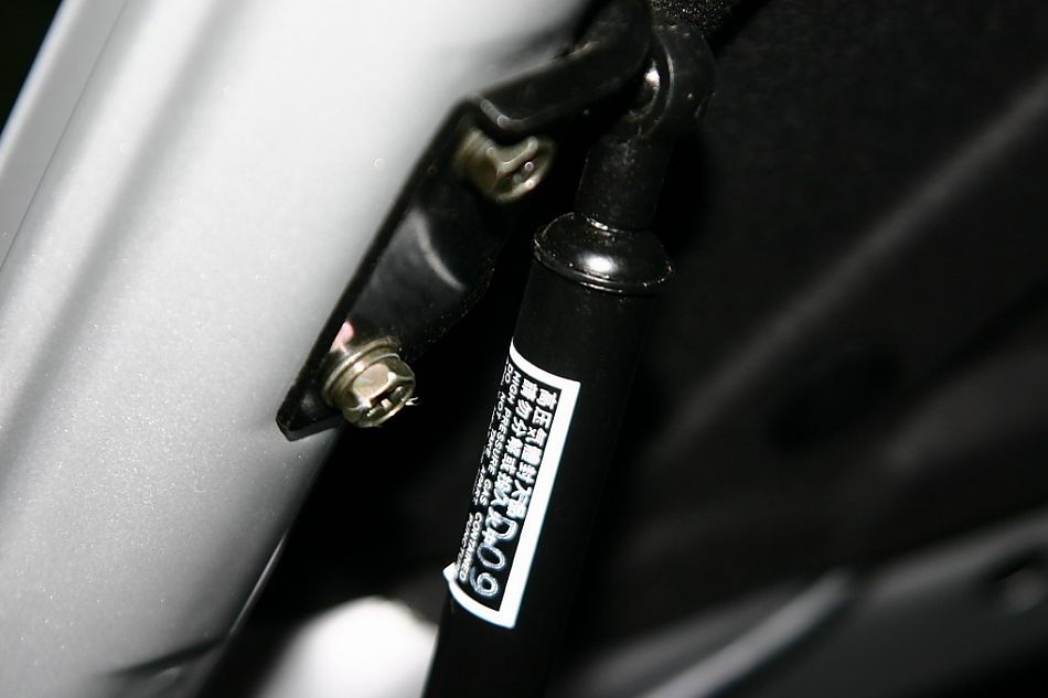 东南汽车菱绅发动机