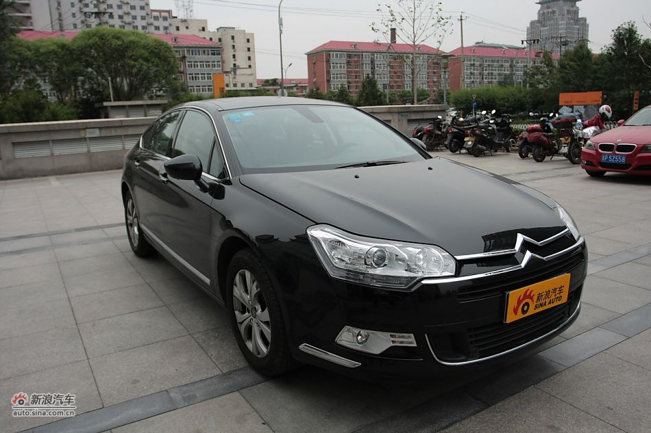 2010款东风雪铁龙C5 2.3L尊贵型