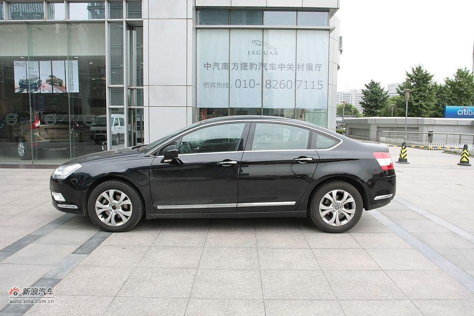 2010款东风雪铁龙C5 2.3L尊贵型