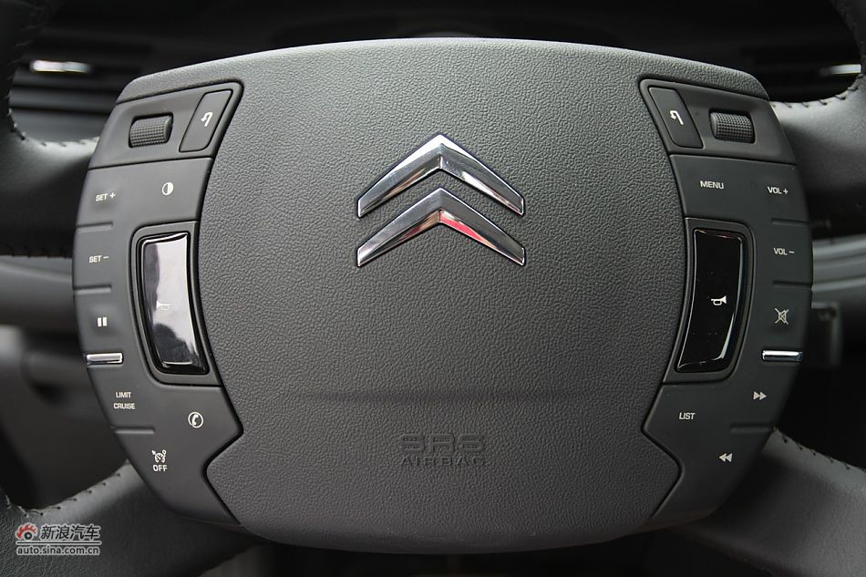 2010款东风雪铁龙C5 2.3L尊贵型