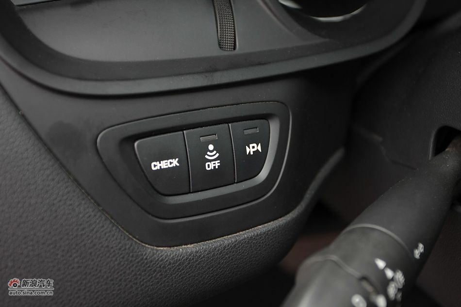 2010款东风雪铁龙C5 2.3L尊贵型