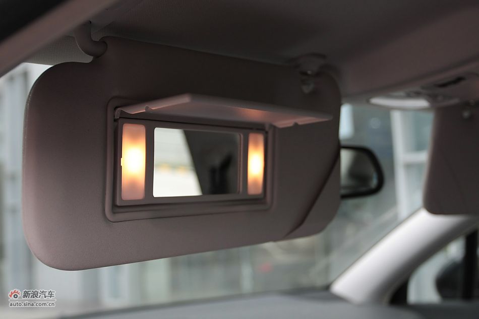 2010款东风雪铁龙C5 2.3L尊贵型