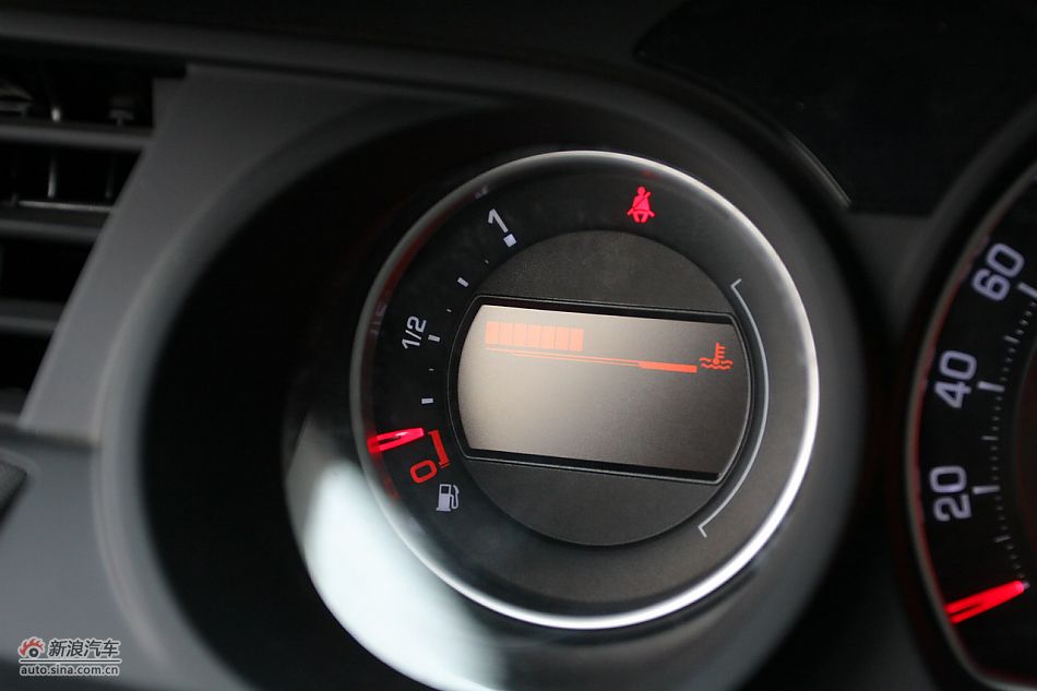 内饰及内部细节