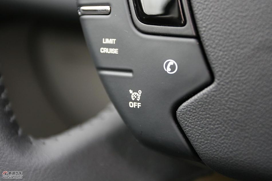 东风雪铁龙C5 2.3L尊雅型