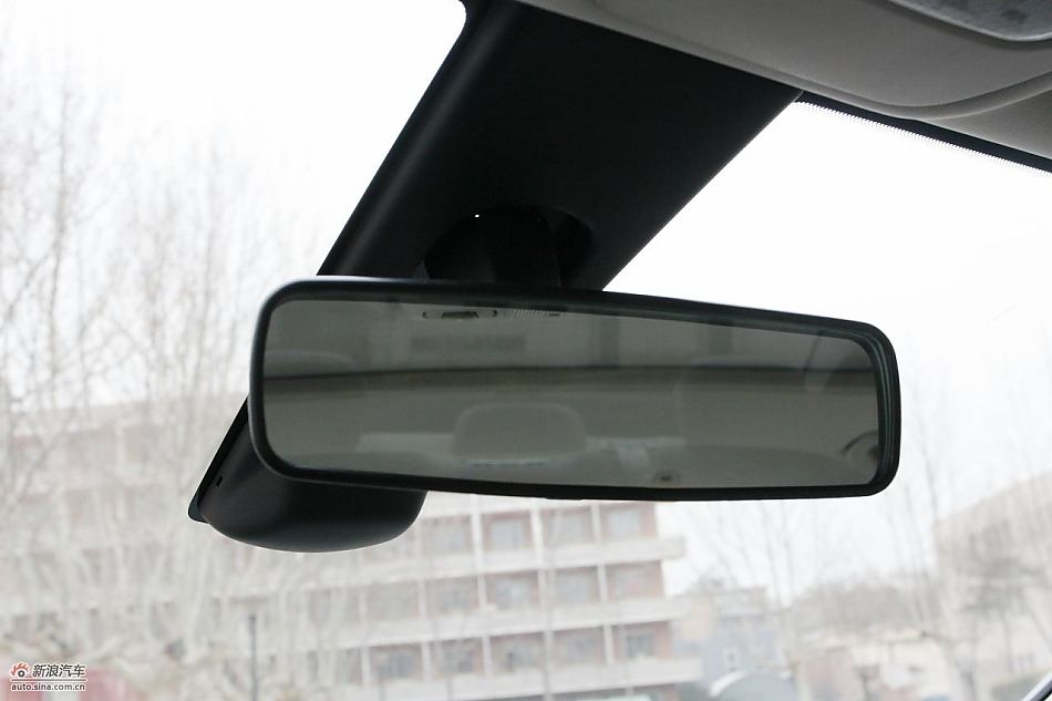 东风雪铁龙C5 2.3L尊雅型