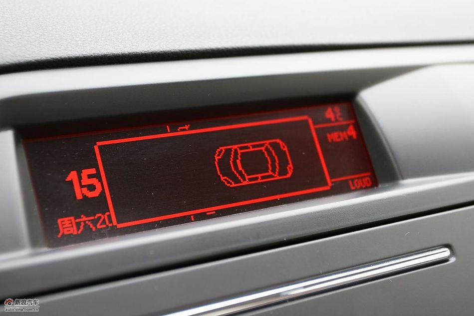 东风雪铁龙C5 2.3L尊雅型