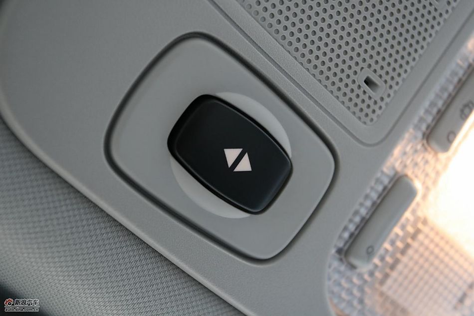 东风雪铁龙C5 2.3L尊雅型