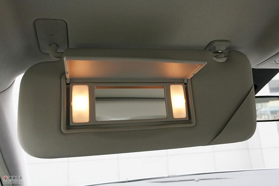 东风雪铁龙C5 2.3L尊雅型