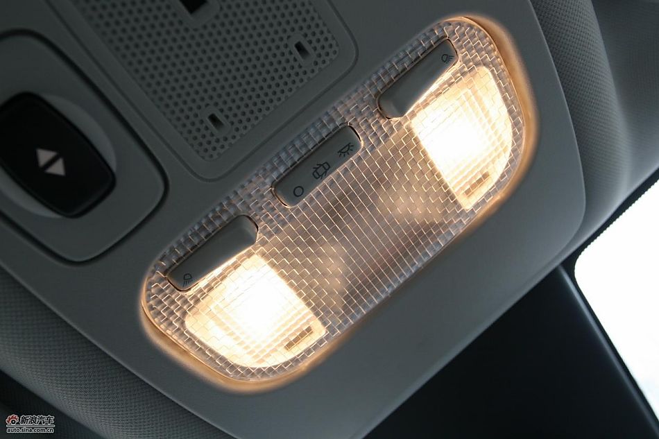 东风雪铁龙C5 2.3L尊雅型