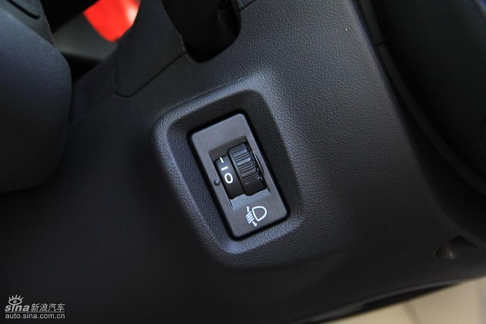 东风雪铁龙C5内饰实拍图