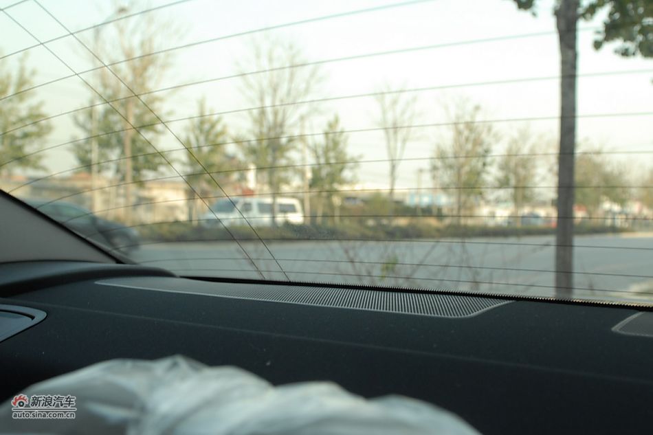 2011款东风雪铁龙C5内饰图片