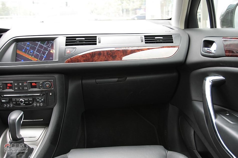 2010款东风雪铁龙C5 2.3L尊贵型