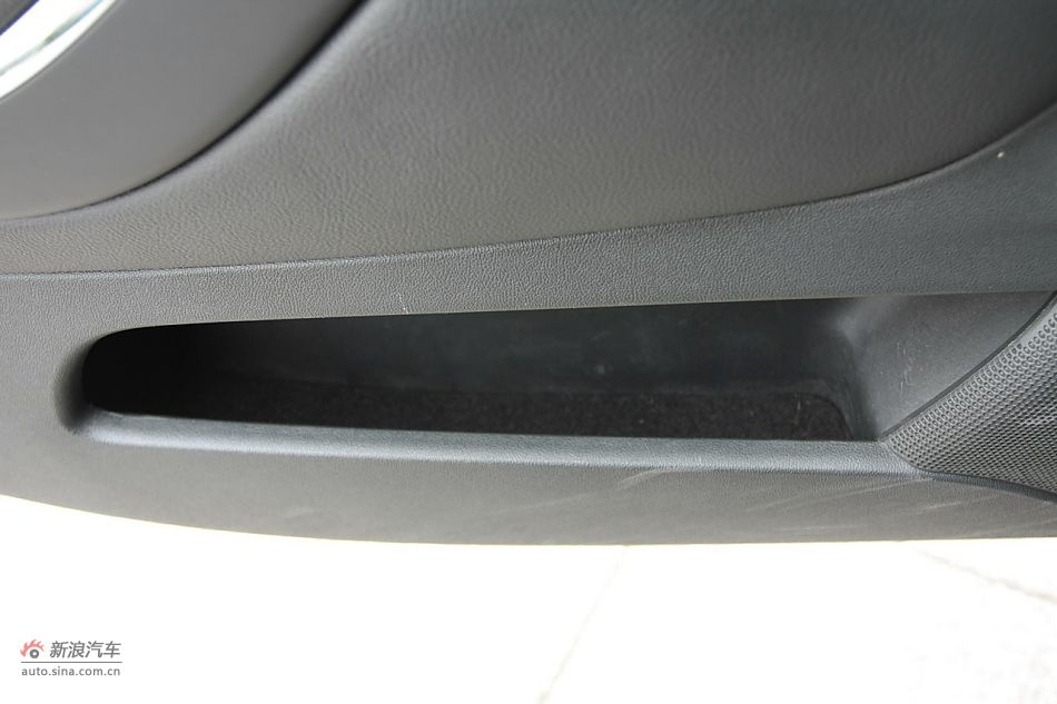 2010款东风雪铁龙C5 2.3L尊贵型