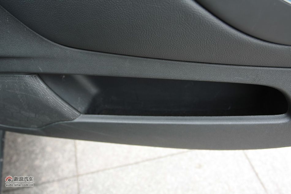 2010款东风雪铁龙C5 2.3L尊贵型