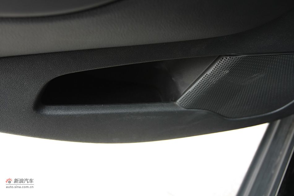 2010款东风雪铁龙C5 2.3L尊贵型