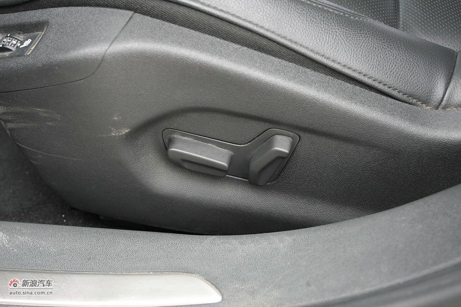 2010款东风雪铁龙C5 2.3L尊贵型