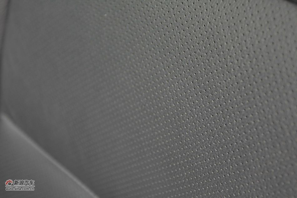 2010款东风雪铁龙C5 2.3L尊贵型