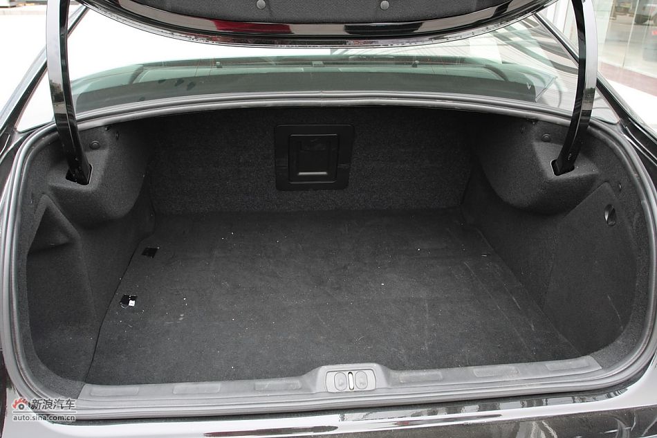 2010款东风雪铁龙C5 2.3L尊贵型