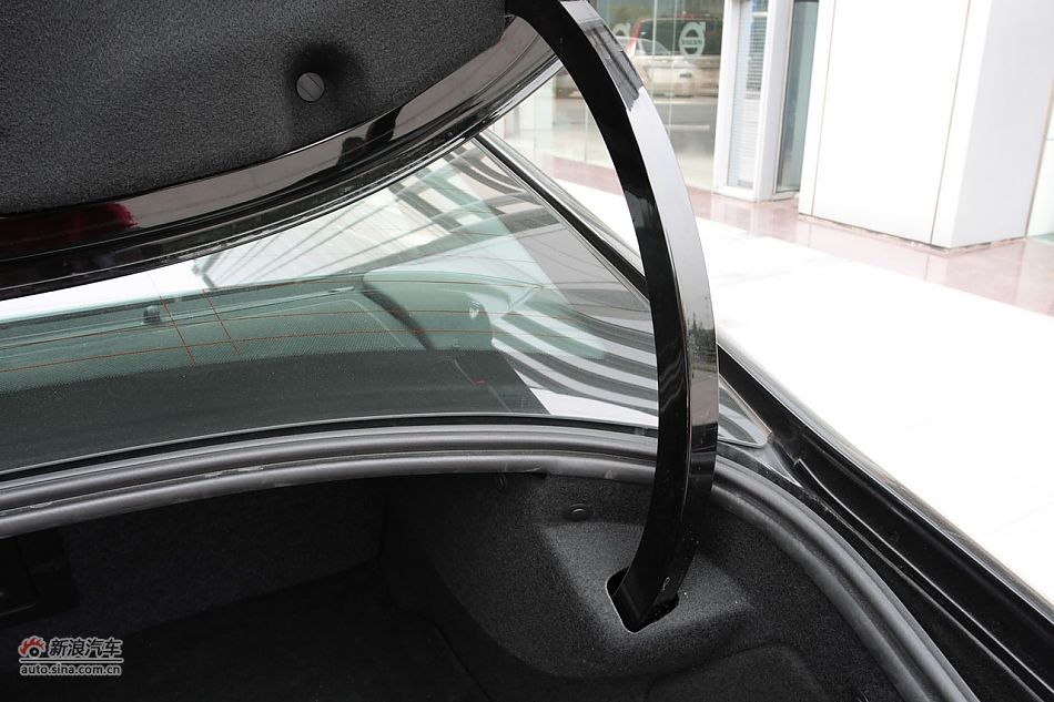 2010款东风雪铁龙C5 2.3L尊贵型