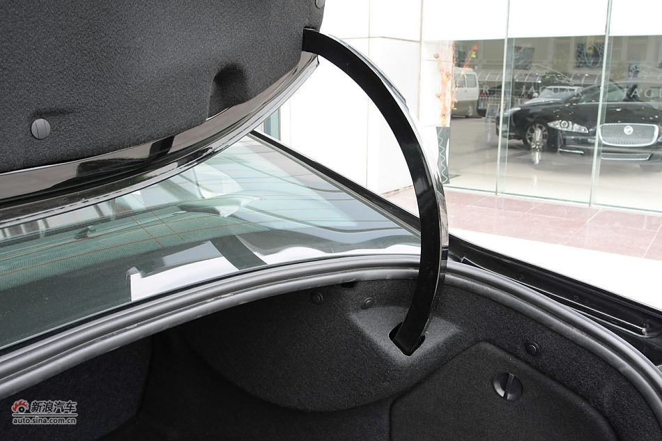 2010款东风雪铁龙C5 2.3L尊贵型