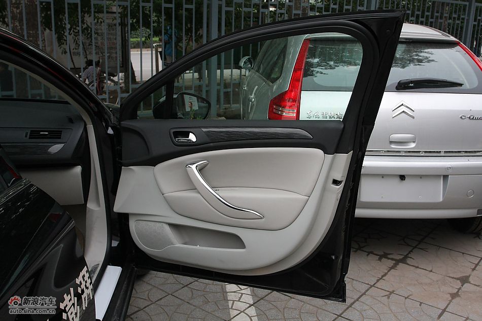 内饰及内部细节