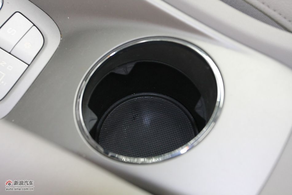 内饰及内部细节