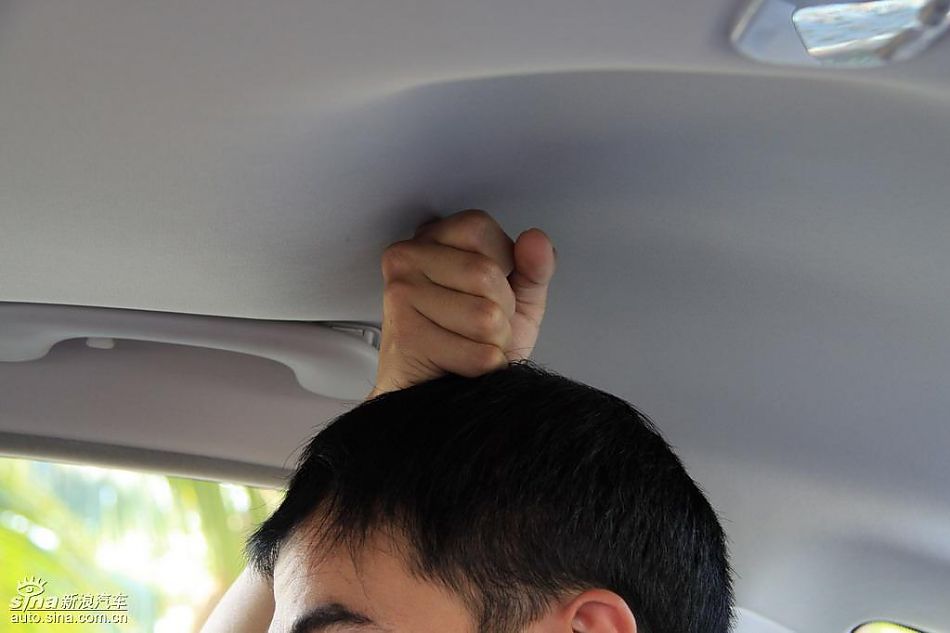 东风雪铁龙C5内饰实拍图