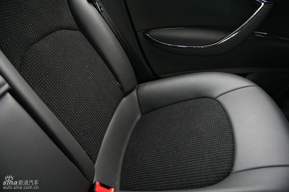 雪铁龙新C5内饰实拍