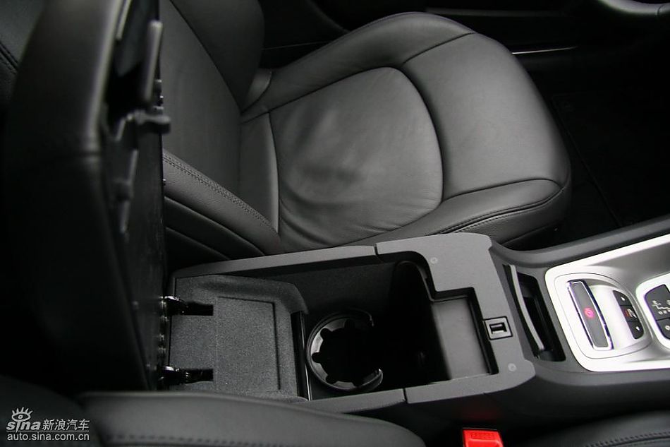 雪铁龙新C5内饰实拍