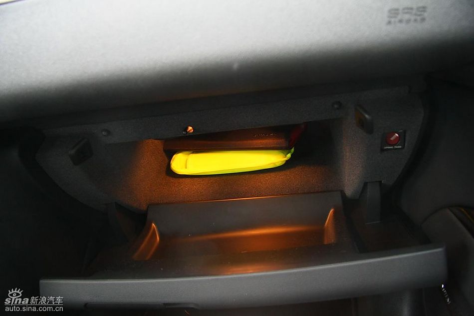 雪铁龙新C5内饰实拍