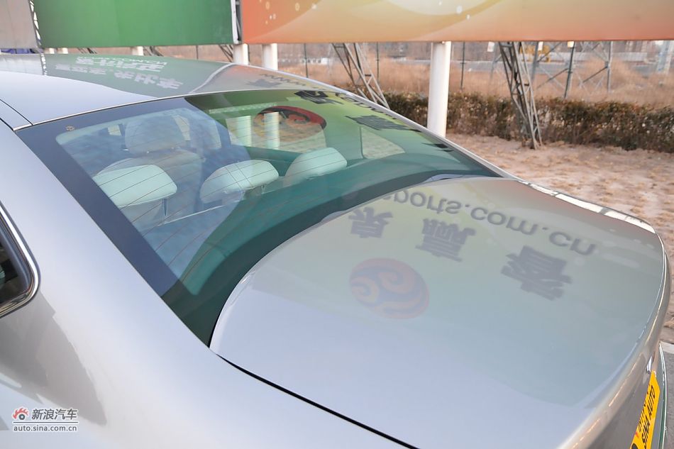 车辆外部细节实拍