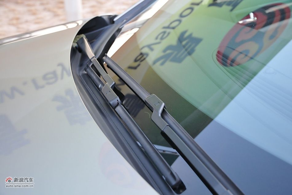 车辆外部细节实拍