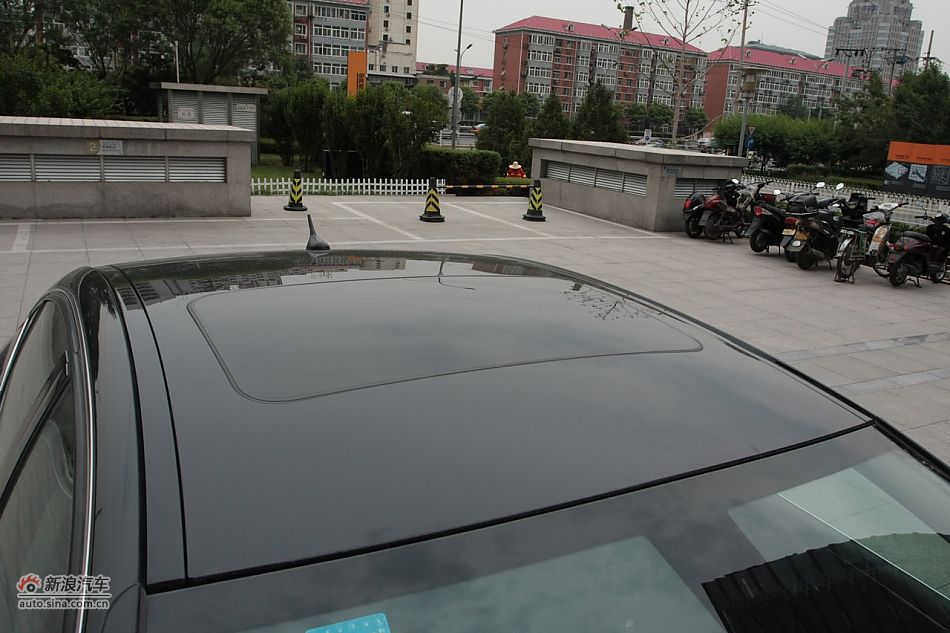 2010款东风雪铁龙C5 2.3L尊贵型