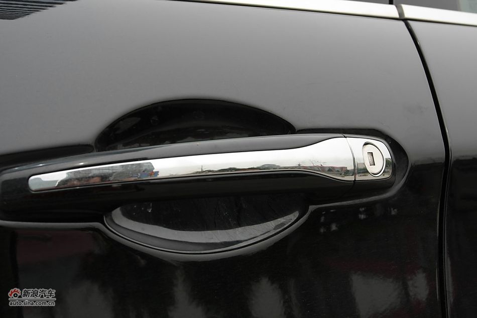 2010款东风雪铁龙C5 2.3L尊贵型