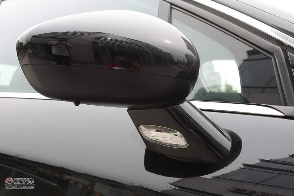 2010款东风雪铁龙C5 2.3L尊贵型