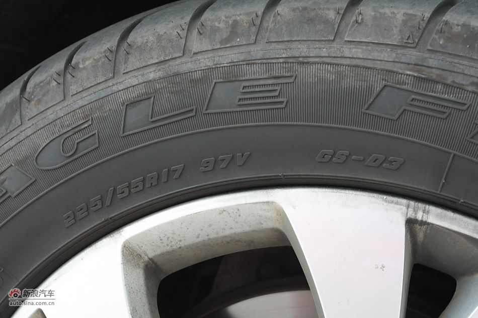 2010款东风雪铁龙C5 2.3L尊贵型