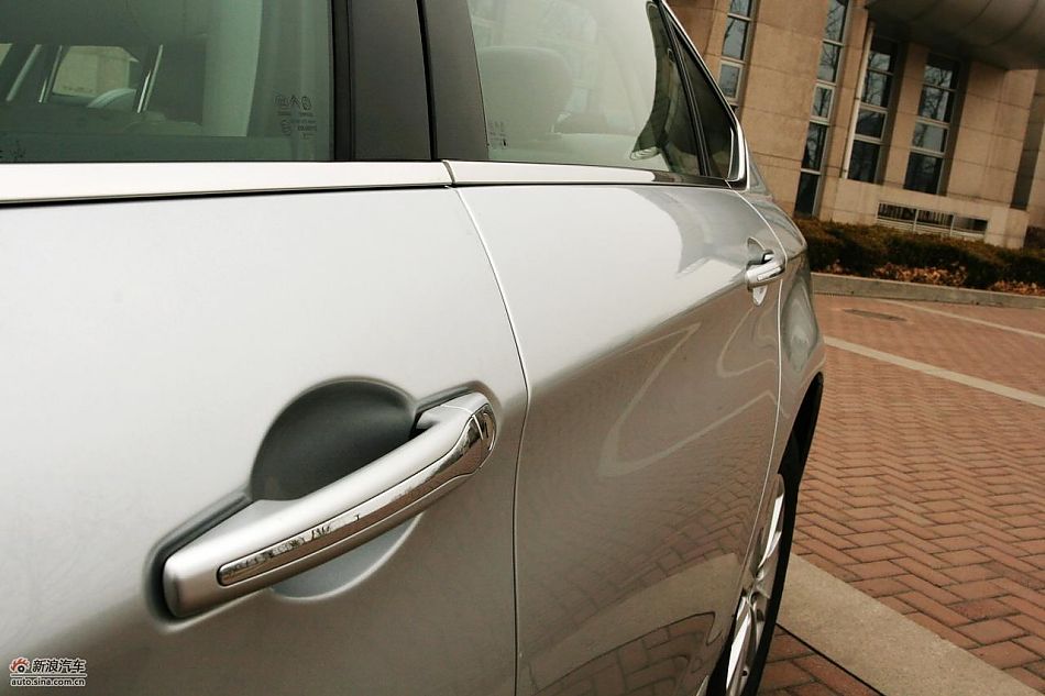 东风雪铁龙C5 2.3L尊雅型