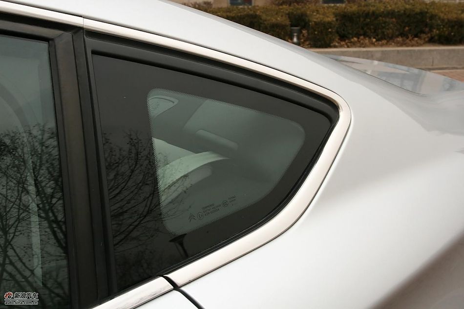 东风雪铁龙C5 2.3L尊雅型