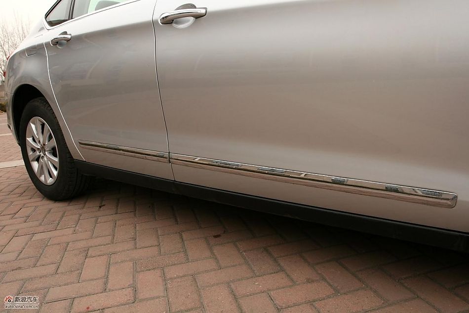 东风雪铁龙C5 2.3L尊雅型