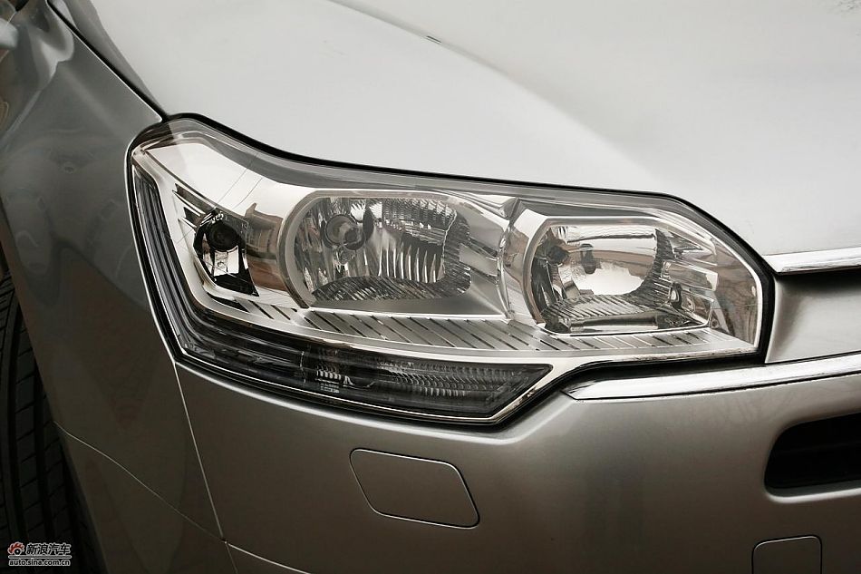 东风雪铁龙C5 2.3L尊雅型