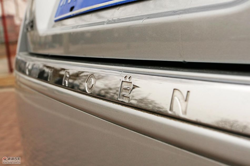 东风雪铁龙C5 2.3L尊雅型