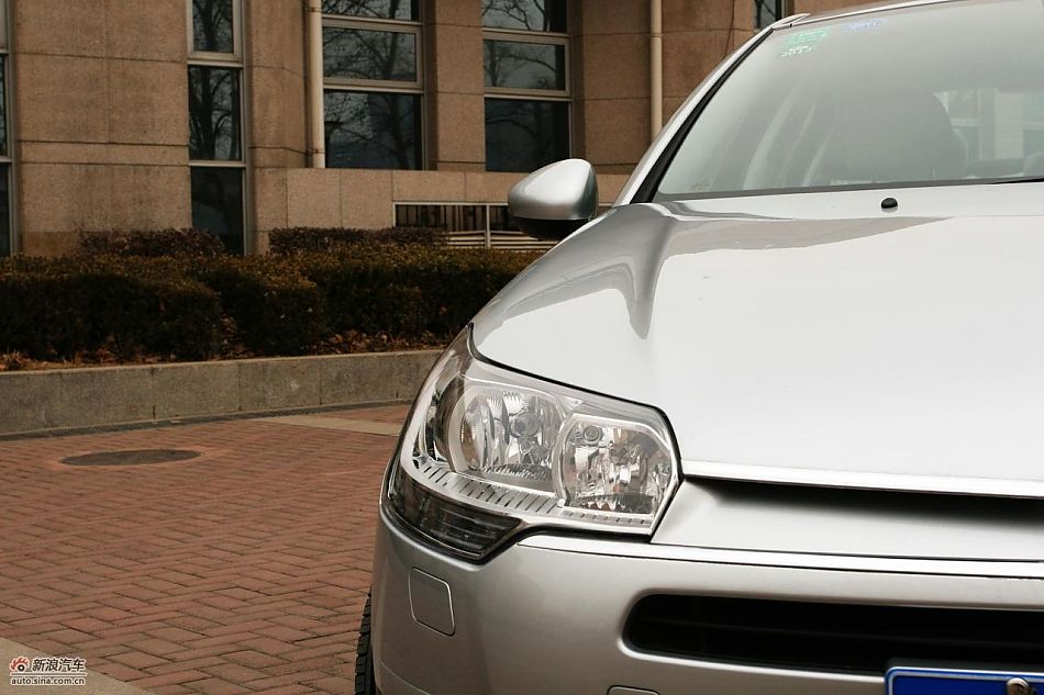 东风雪铁龙C5 2.3L尊雅型