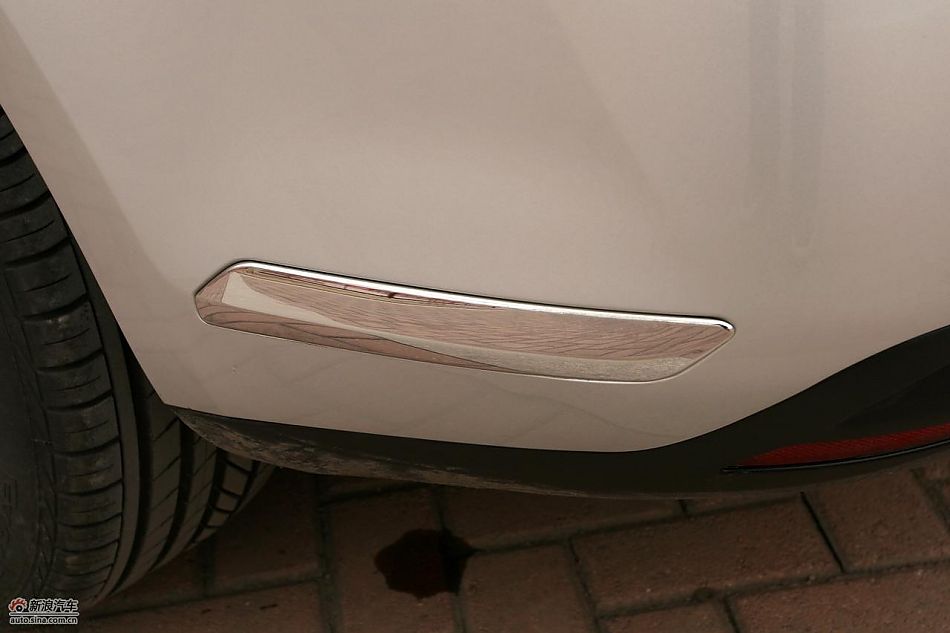 东风雪铁龙C5 2.3L尊雅型