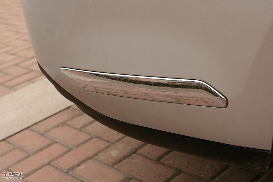 东风雪铁龙C5 2.3L尊雅型