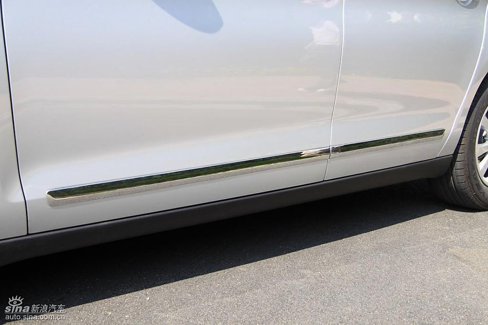 东风雪铁龙C5外观实拍图